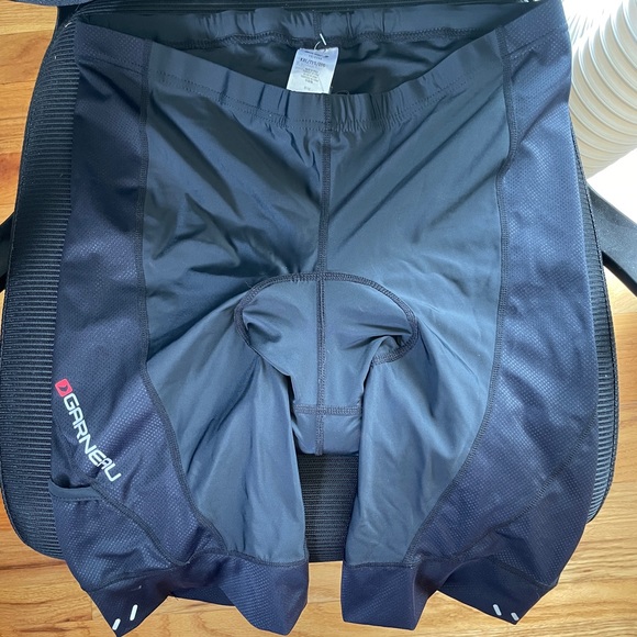 Louis Garneau Other - Men’s Garneau Biking Shorts XXL